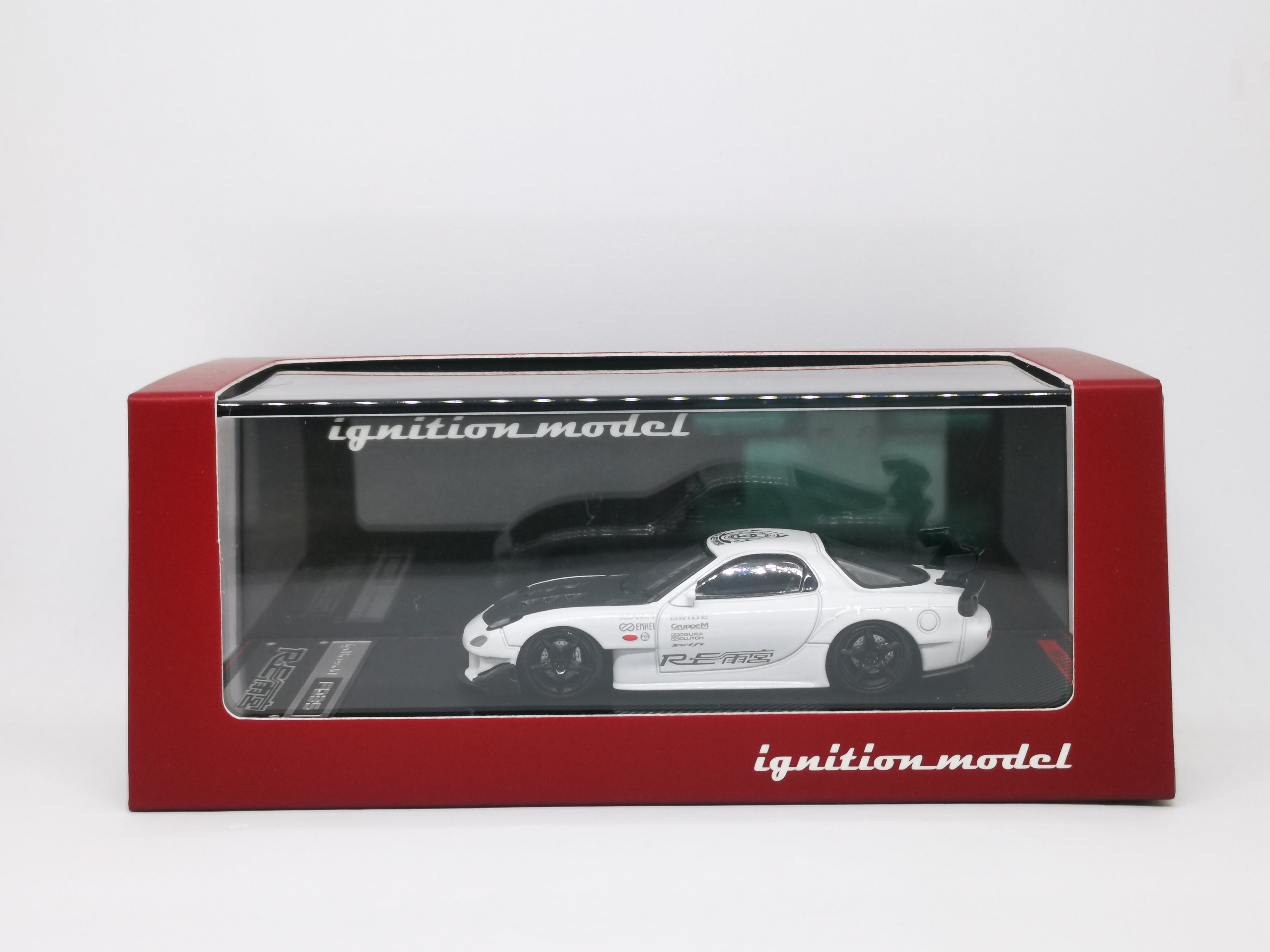 Ignition Model 1:64 Scale Mazda RX7 FD3S RE Amemiya White – Mobile 