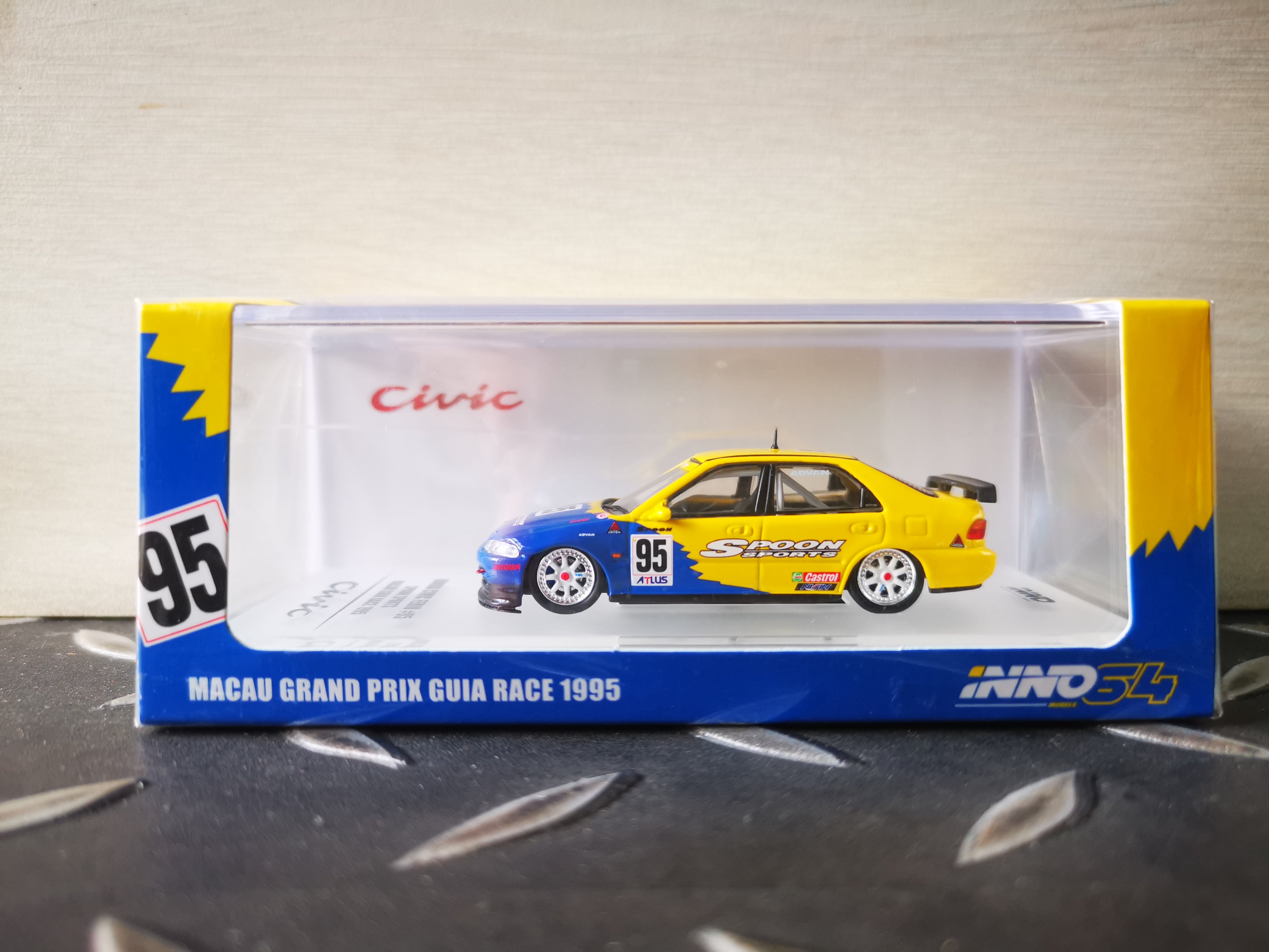 Miniature Honda Civic EG9 Spoon Macau GP Tarmac Works 1/43