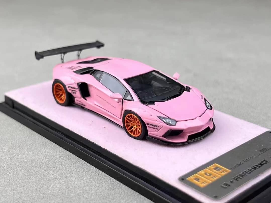 PGM Private Good Model Scale 1:64 LB LP700 Lamborghini Adventador (Pink)