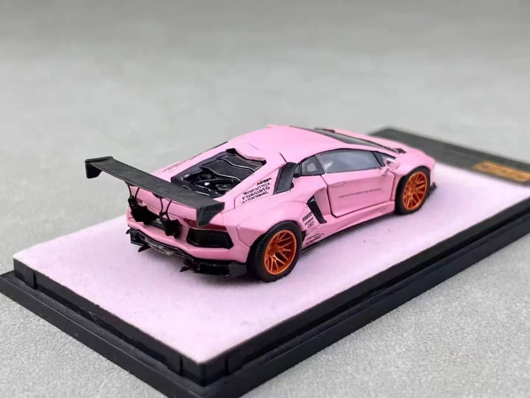 PGM Private Good Model Scale 1:64 LB LP700 Lamborghini Adventador (Pink)