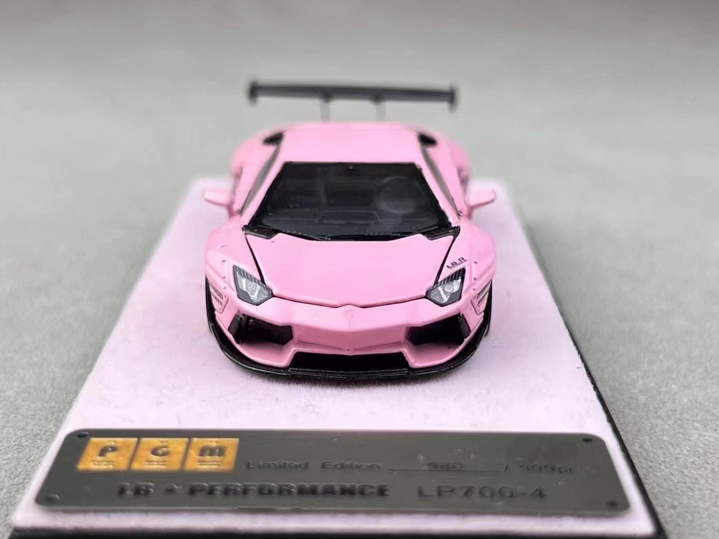 PGM Private Good Model Scale 1:64 LB LP700 Lamborghini Adventador (Pink)