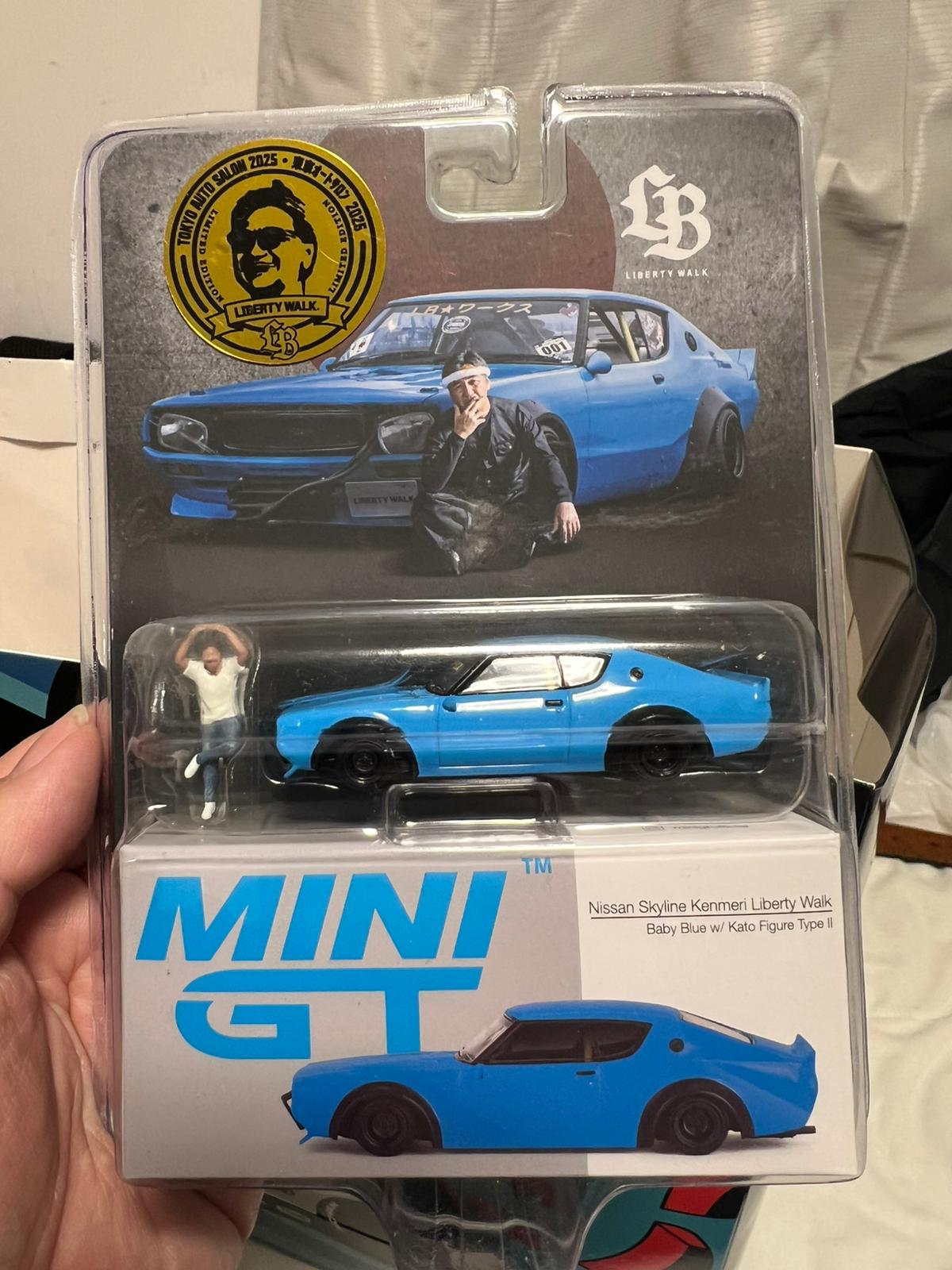 Mini GT #653 Tokyo Auto Salon 2025 exclusive Nissan Skyline Kenmeri Liberty Walk Baby Blue