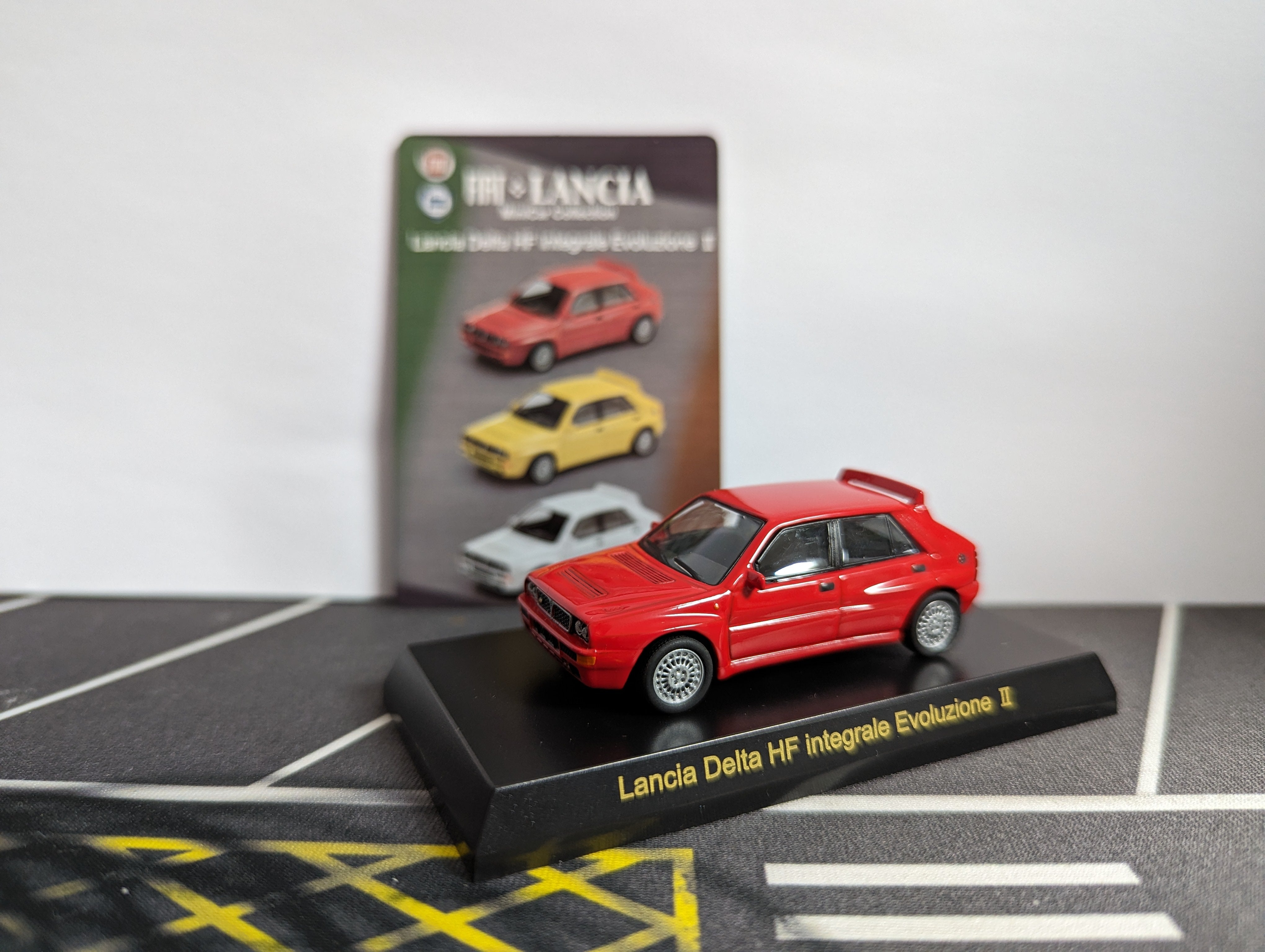 Kyosho 1:64 Scale FIAT LANCIA Minicar Collection Lancia Delta HF Integrale  Evoluzione II