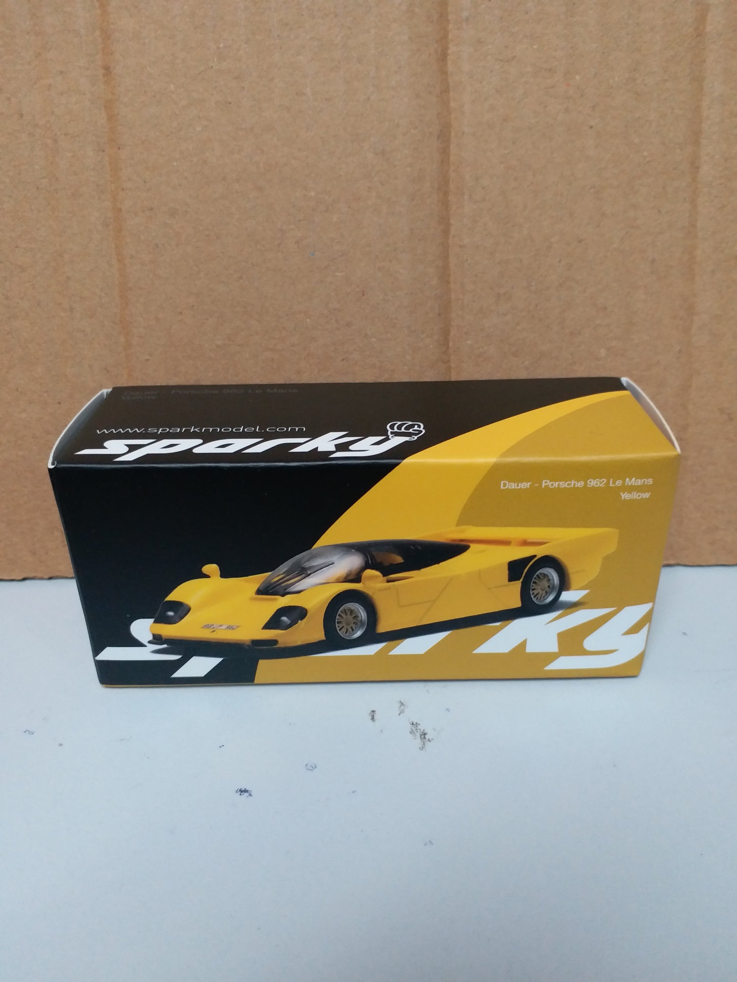 SPARKY X Tiny 1/64 Dauer Porsche 962 Le Mans Yellow