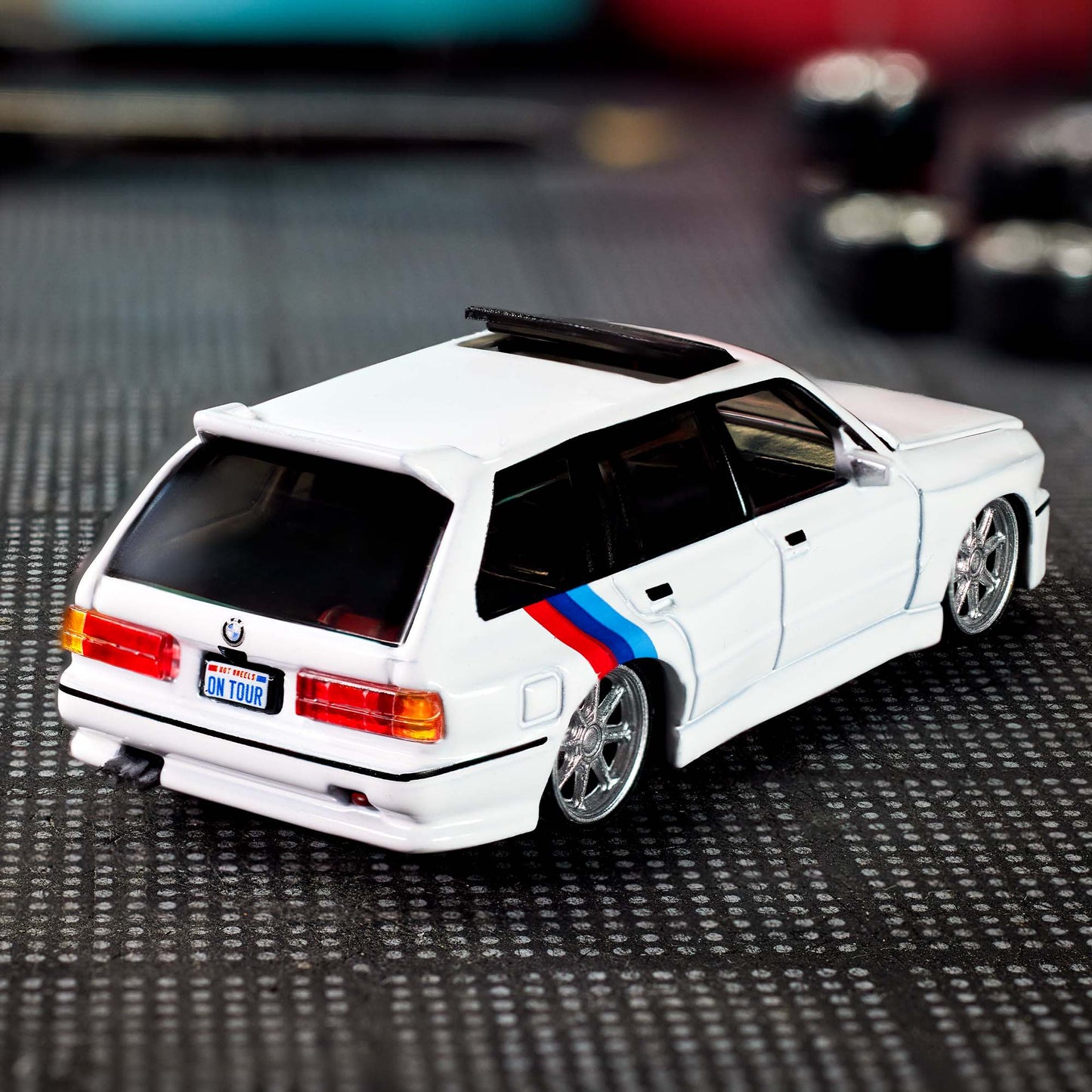 Hot Wheels HWC Elite64 Series 1990 BMW 318i Touring