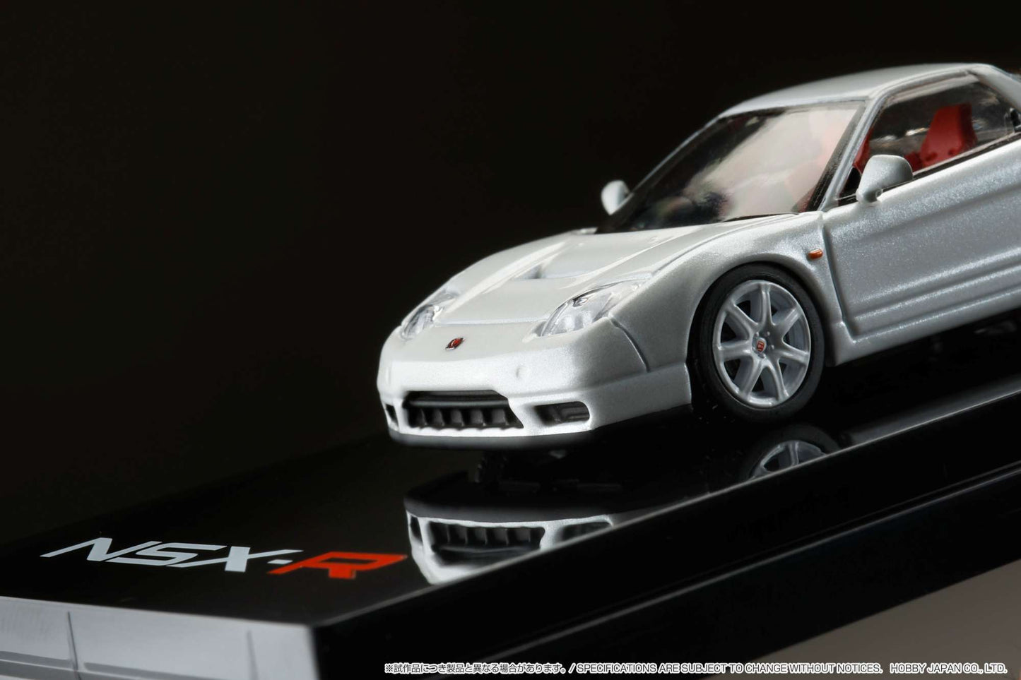 Hobby Japan 1/64 Honda NSX-R (NA2) with Genuine Seats Display Model Pearl White