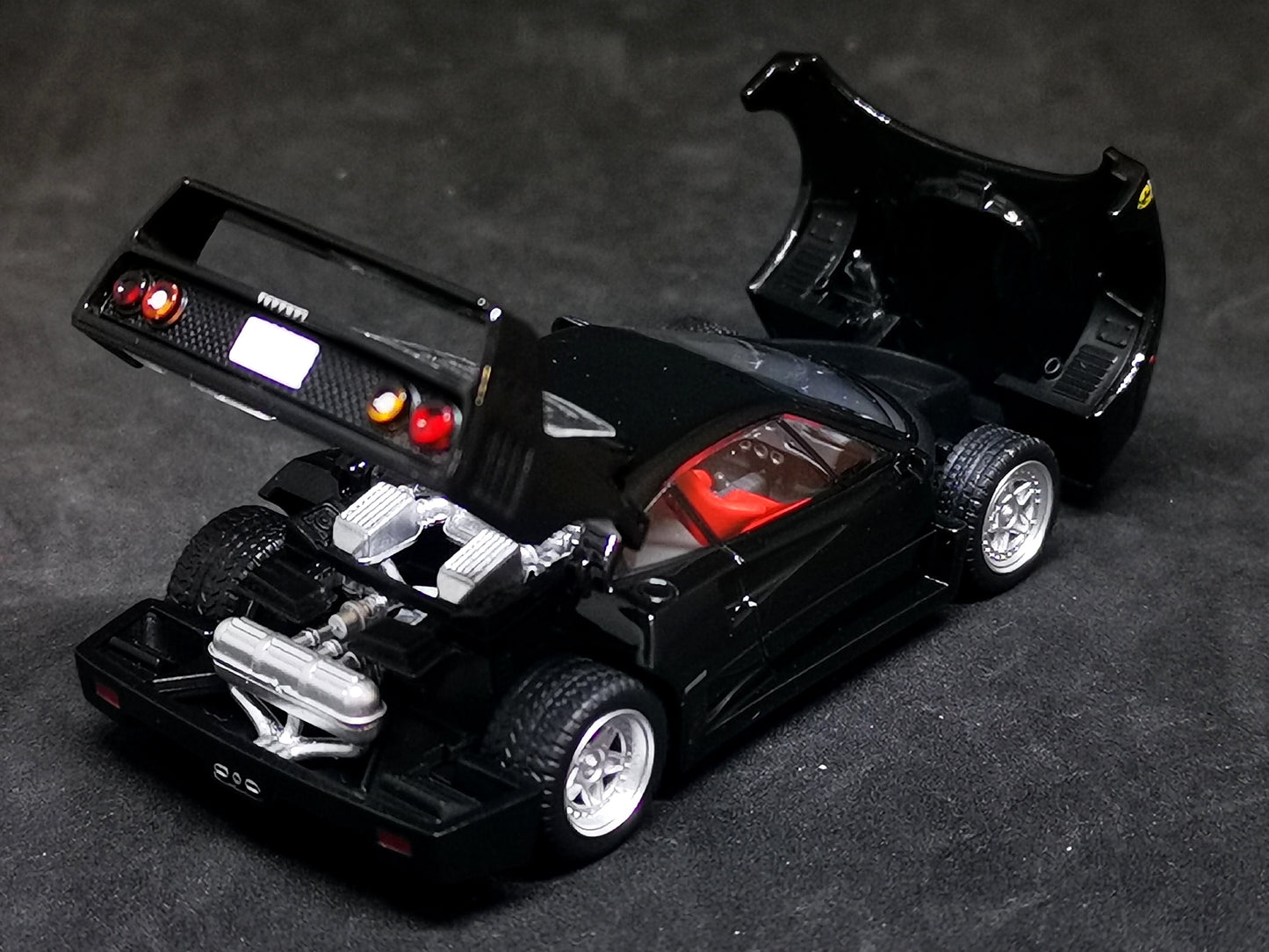 Tomica Limited Vintage Neo Ferrari F40 (Black)