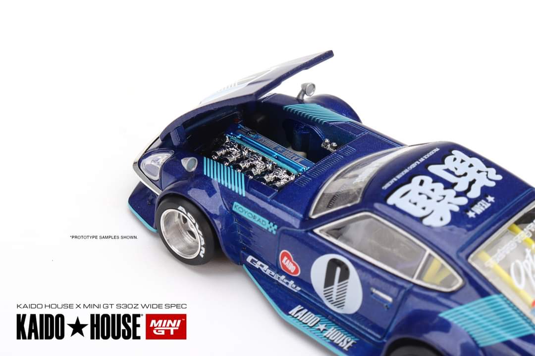 Mini GT x Kaido House 1:64 Datsun Fairlady Z Dark Red / Blue Mini GT