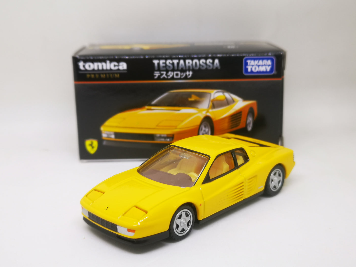 Tomica Premium Online store exclusive color Ferrari Testarossa  1:62 SCALE NEW IN Box