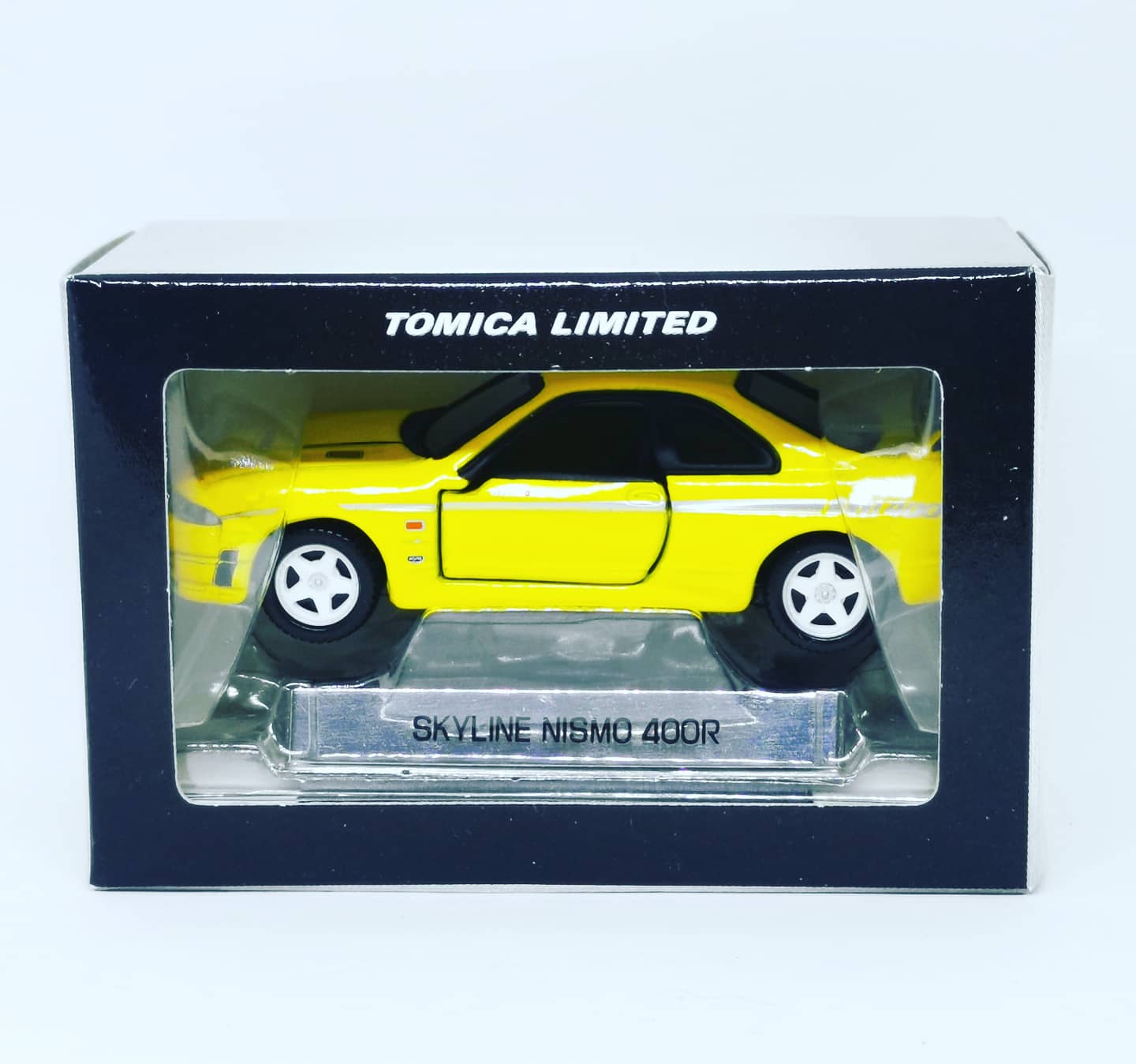 Tomica Limited Nissan Skyline GT-R R33 Nismo 400R