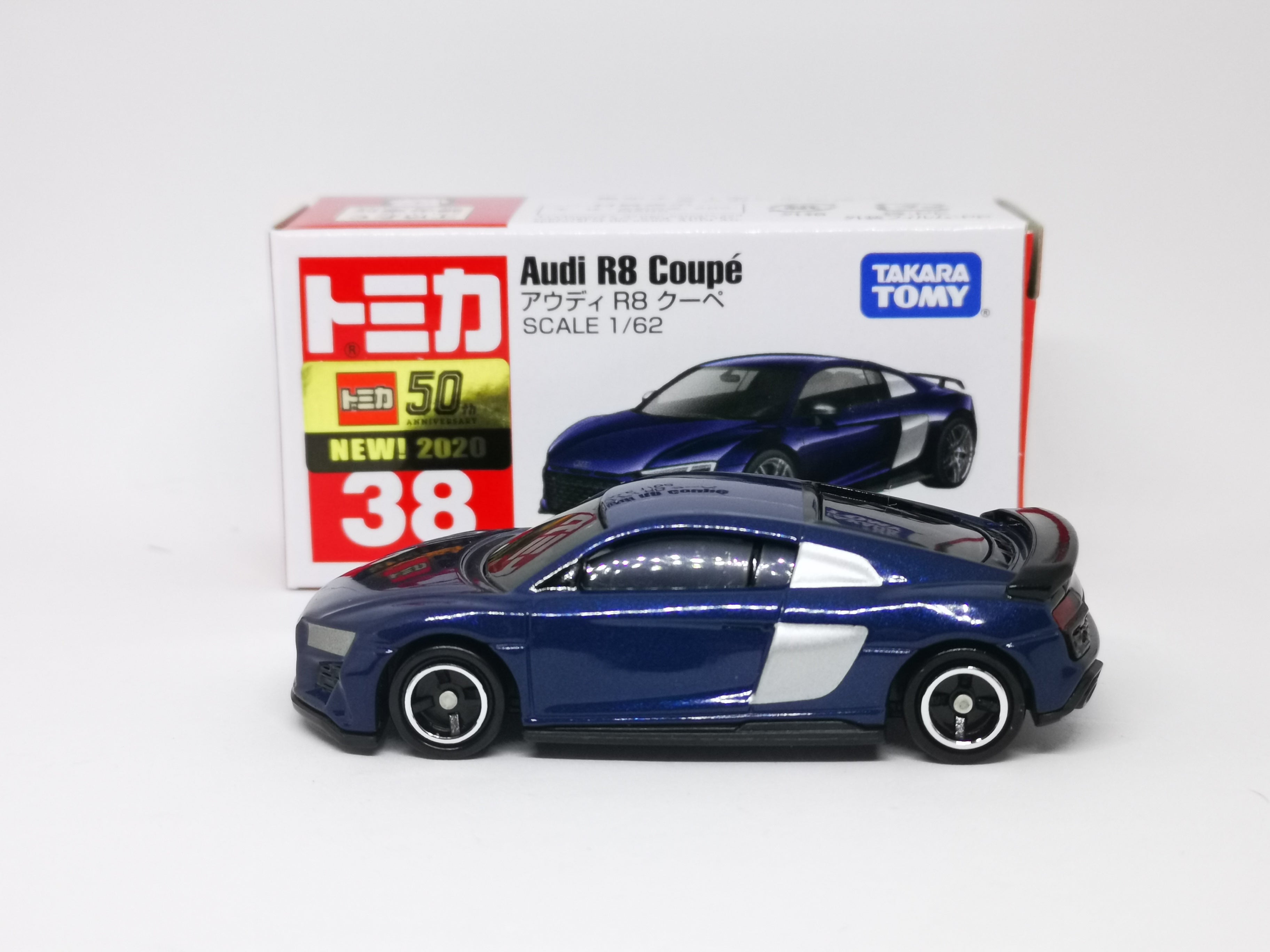 Tomica No.38 Audi R8 1/62 SCALE Set of Two – Mobile Garage HK