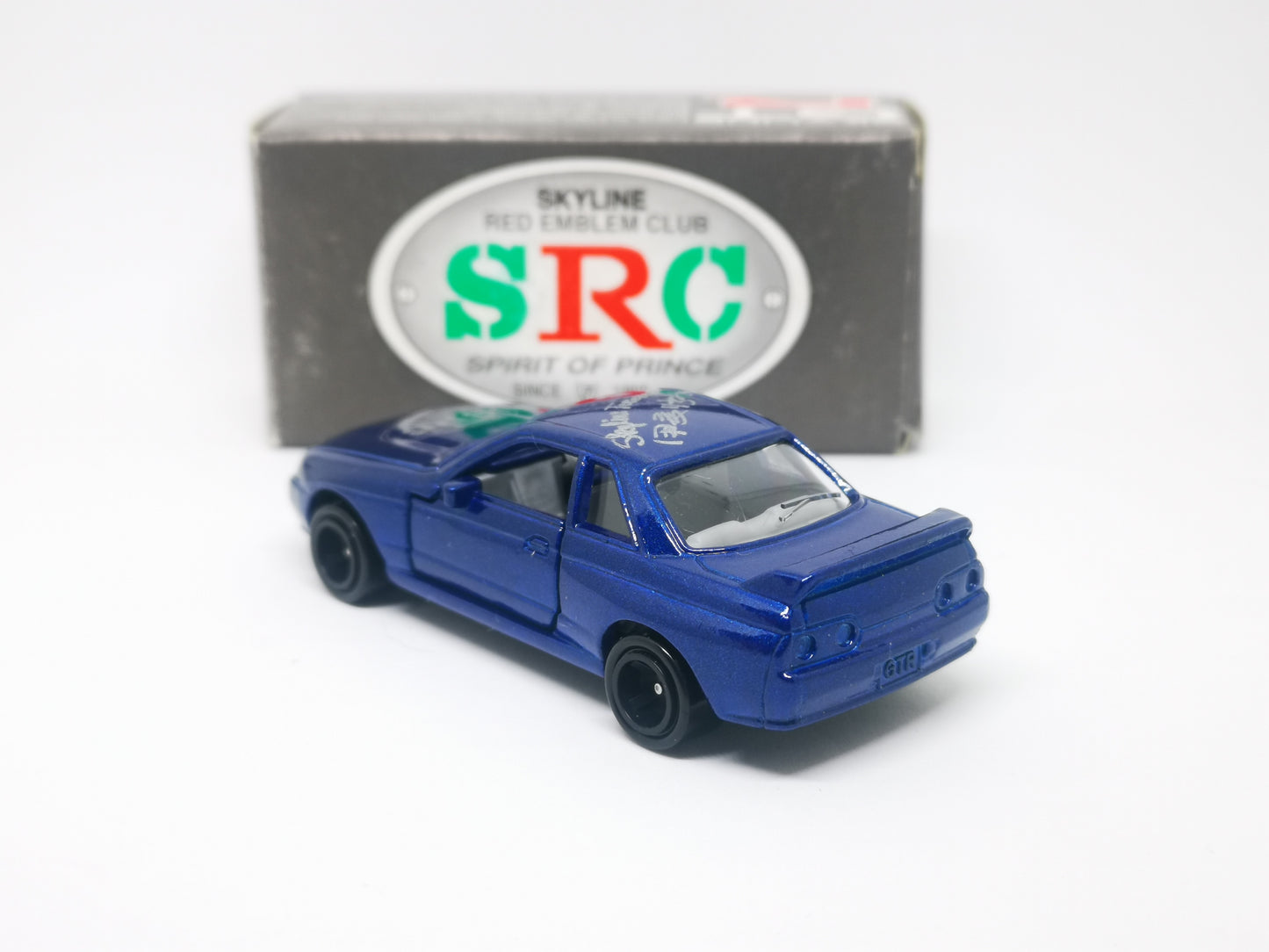 Gulliver Miniature Car Shop Exclusive Tomica Nissan Skyline GT-R R32