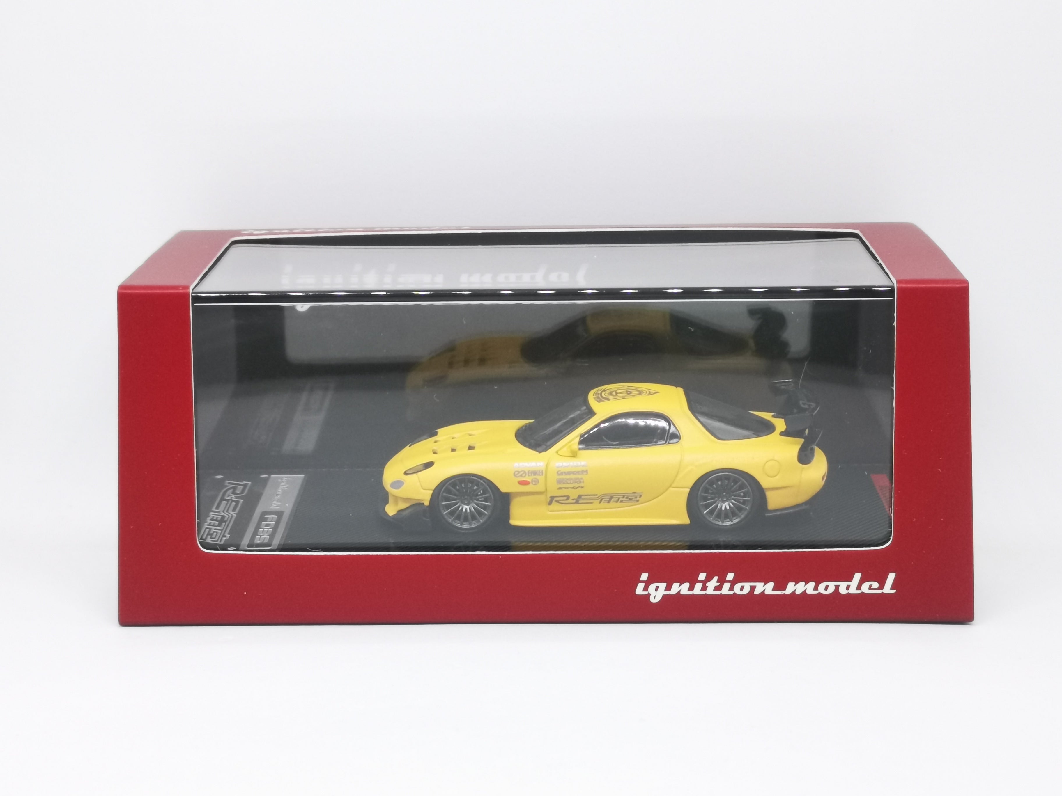 Ignition Model 1:64 Scale Mazda RX7 FD3S RE Amemiya Matte Yellow 