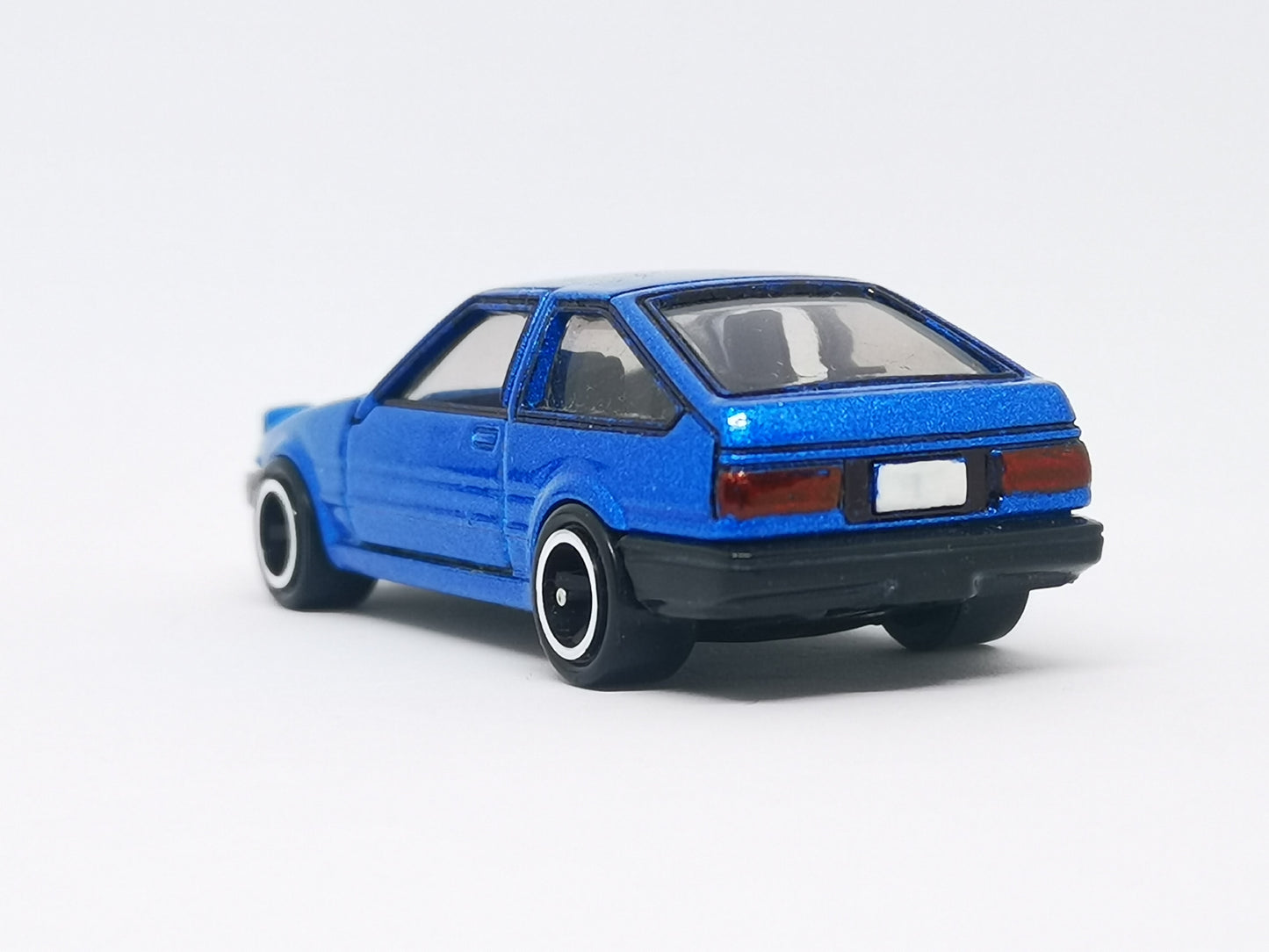 Custom Made Tomica Toyota Corolla Sprinter Trueno AE86