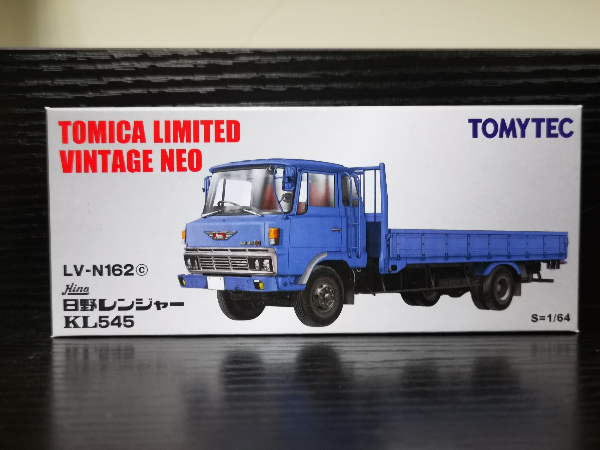 Tomica Limited Vintage Neo LV-N162c Hino Ranger KL545 Takara Tomy