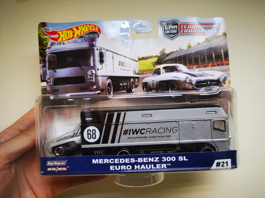 Hotwheels Team Transporter Mercedes Benz 300 SL Euro Hauler