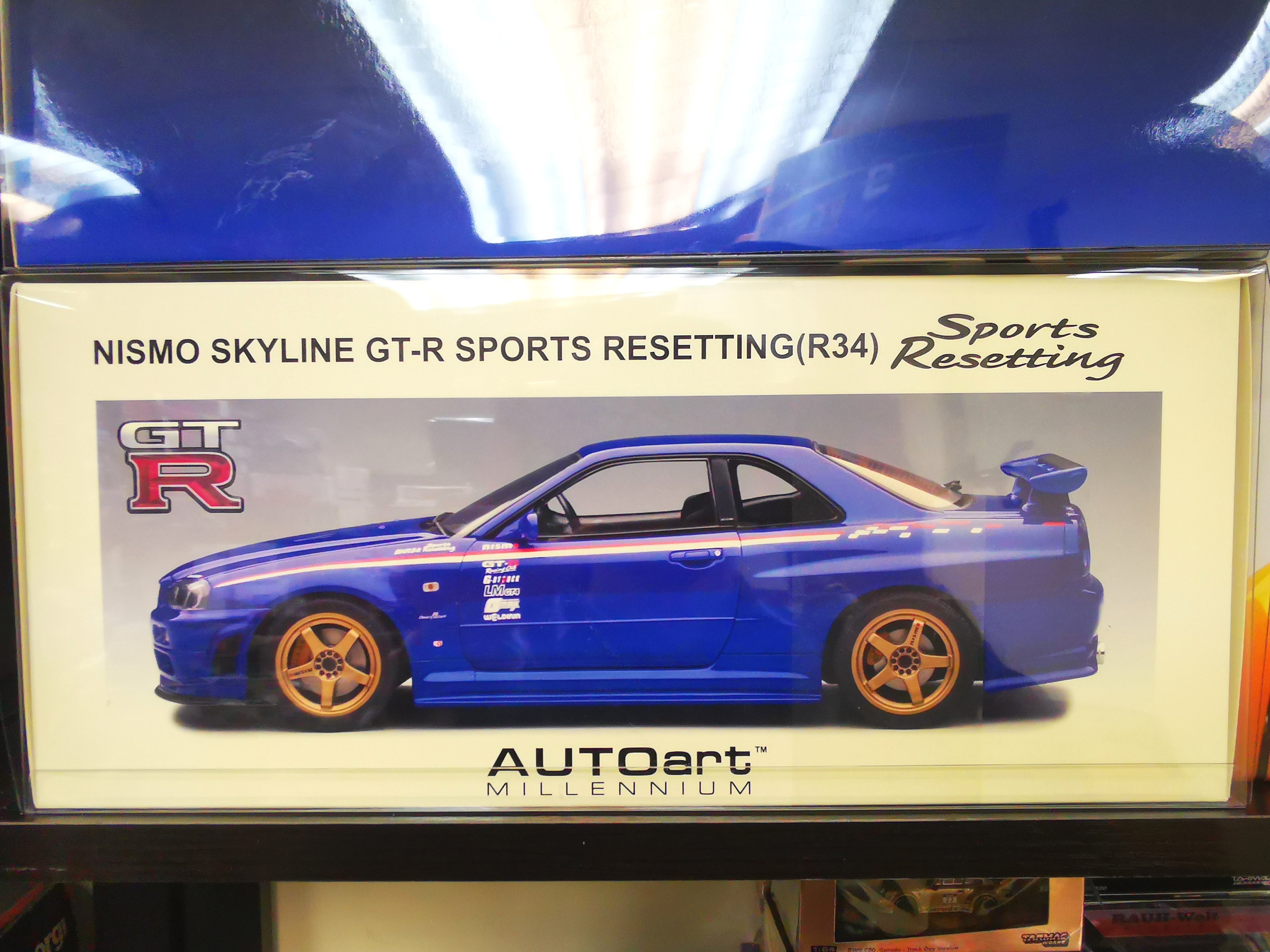 AutoArt Nismo Skyline Sports Resetting GT-R R34 1:18 Scale