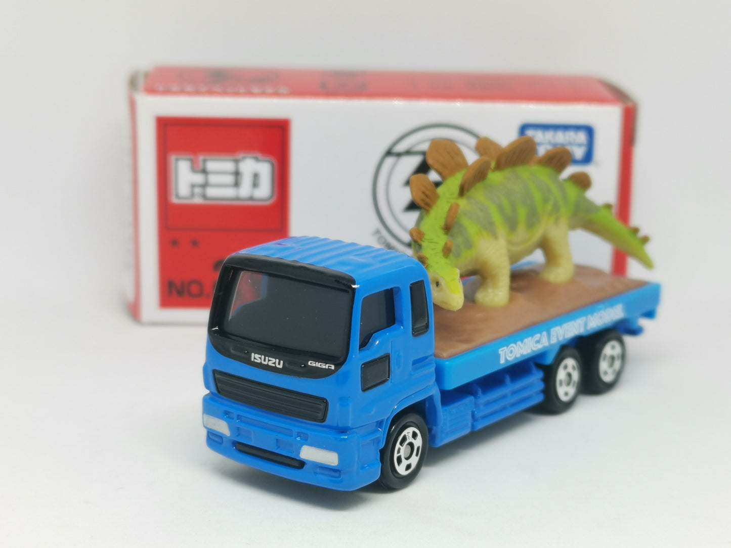 Tomica Expo Event Model NO. 26 Isuzu GIGA Dinosaur Transporter