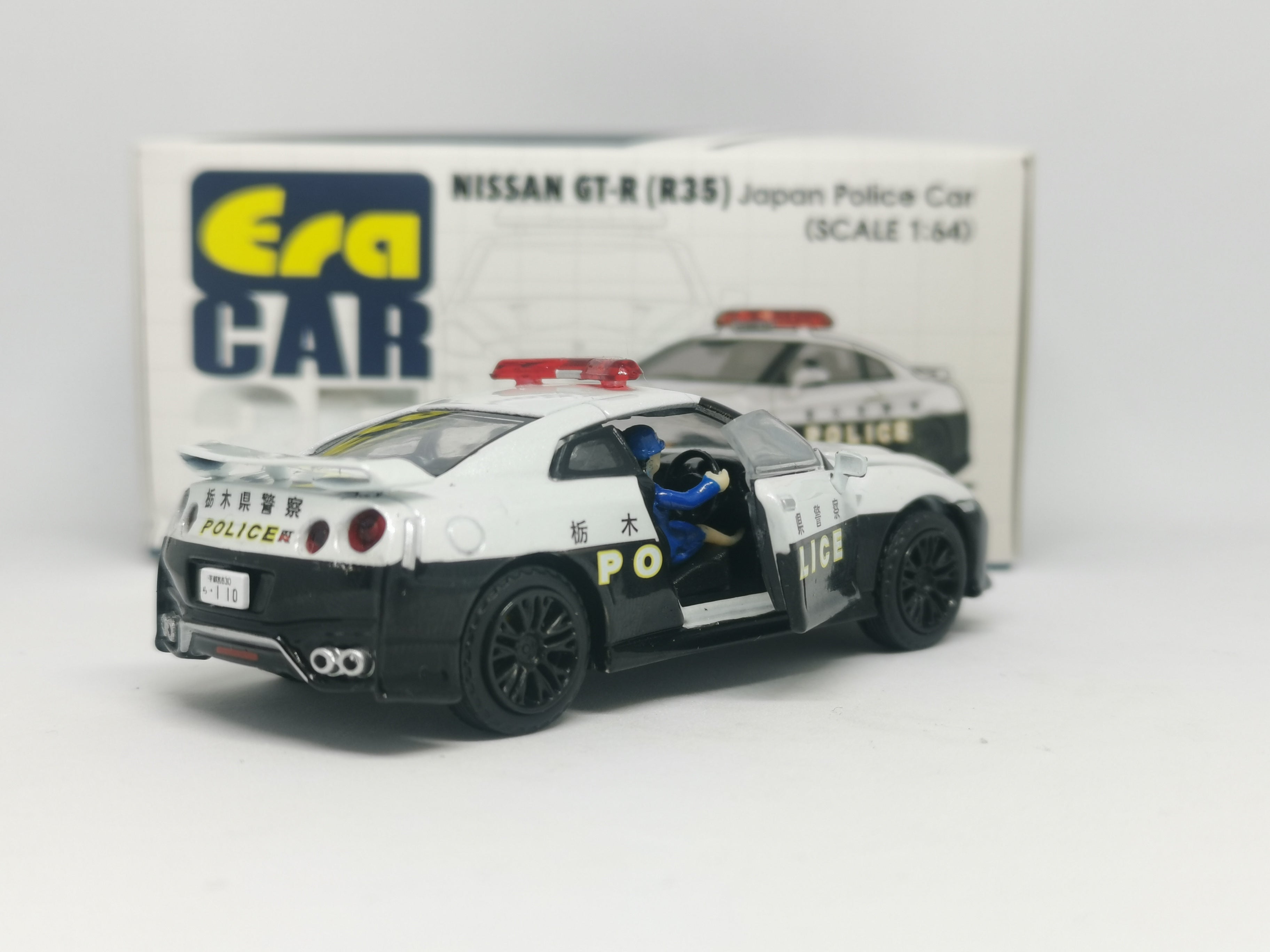 ERA Car #35 Nissan GT-R(R35) Japan Police Car Scale 1:64 – Mobile Garage HK