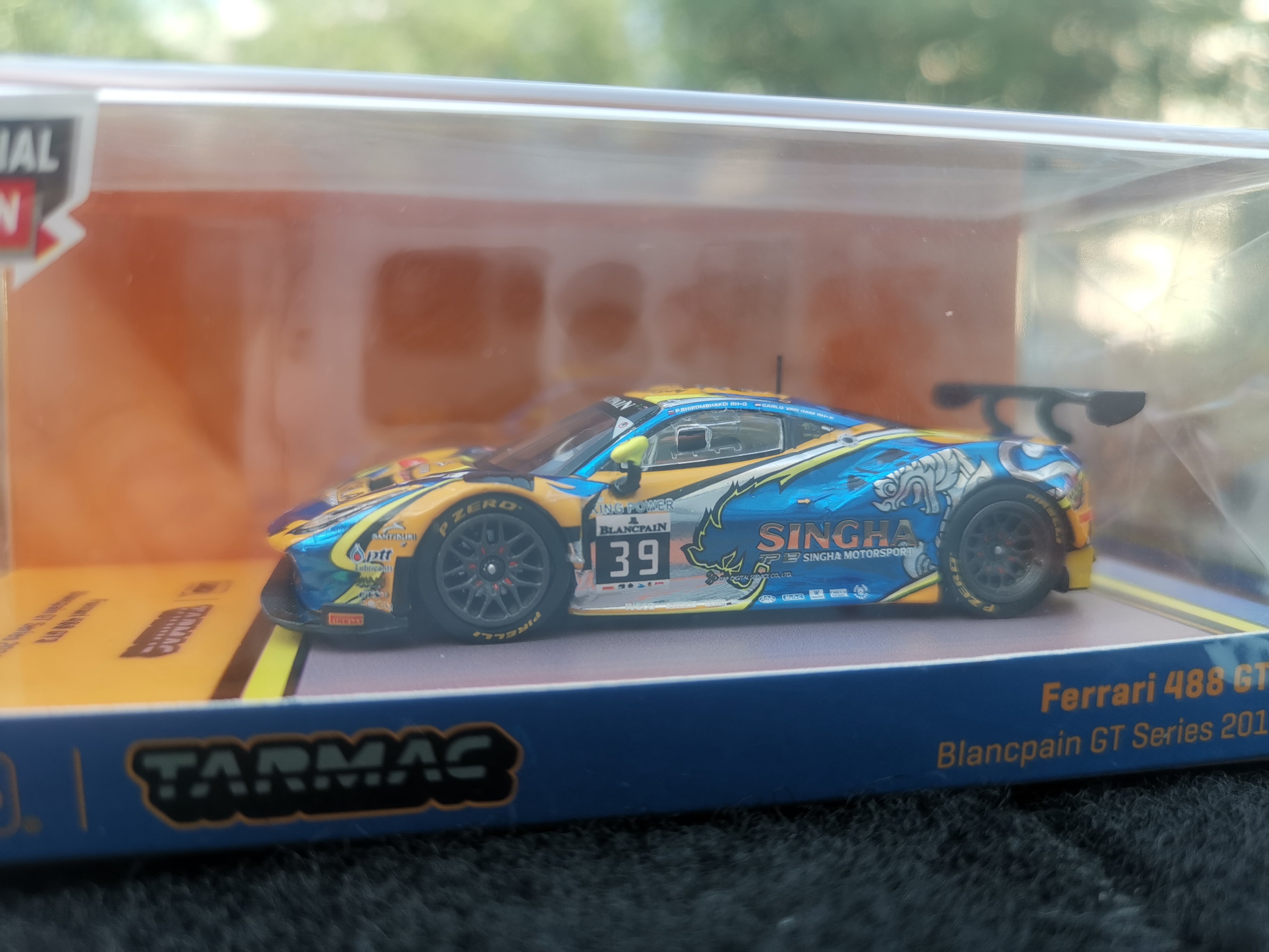 Tarmac Works 1 64 Ferrari 488 GT3 Hong Kong ACG Expo Exclusive